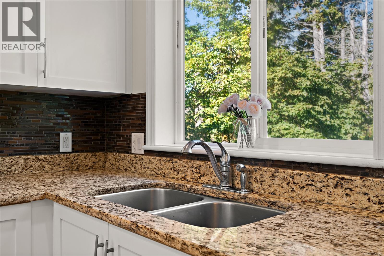  768 Hanbury Place, Highlands