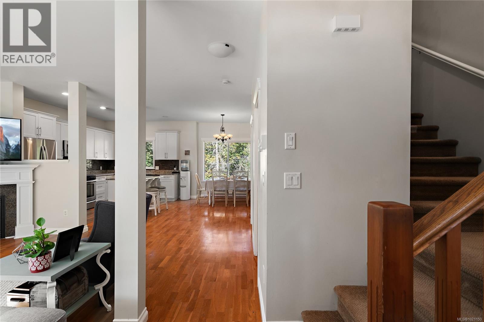  768 Hanbury Place, Highlands