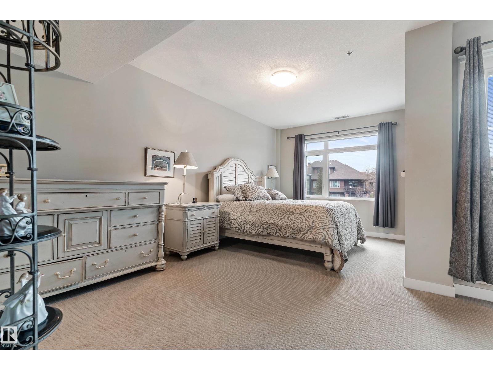 #101 5151 WINDERMERE BV NW, Edmonton