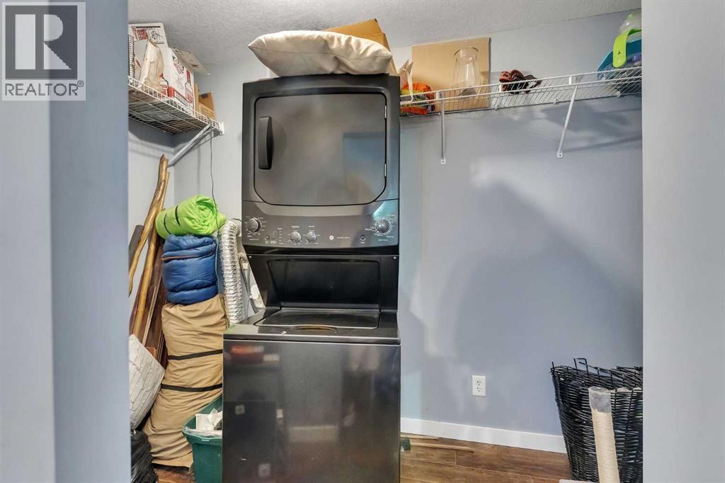 Single Family House for Sale in   Valleyview Park SE Dover Calgary 