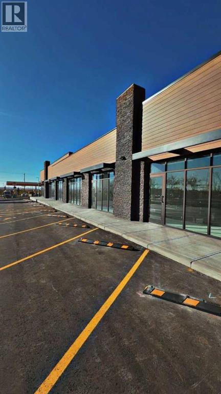 110, 1805 20 Street NE, Calgary, Alberta