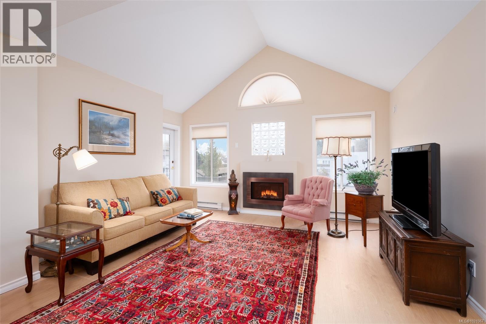 403 275 First St, Duncan