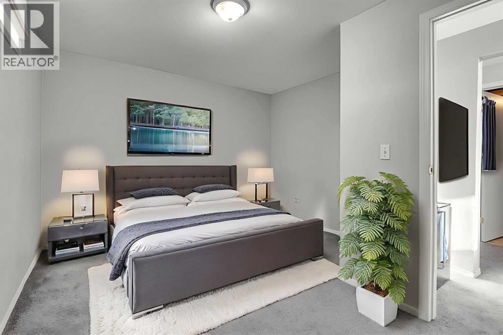 Single Family House 4 Level for Sale in  Castleglen Crescent NE Castleridge Calgary 