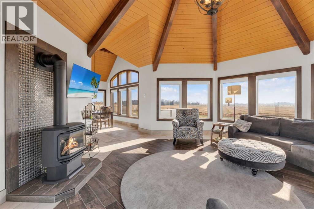 28012 Township Road 394, Rural Lacombe County