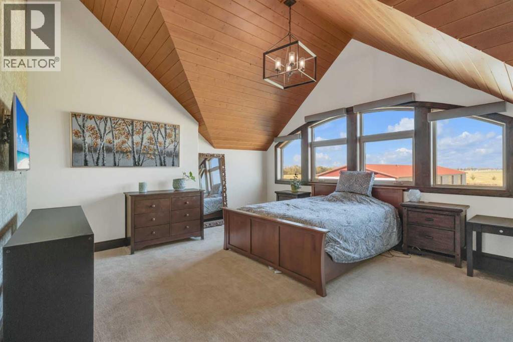 28012 Township Road 394, Rural Lacombe County