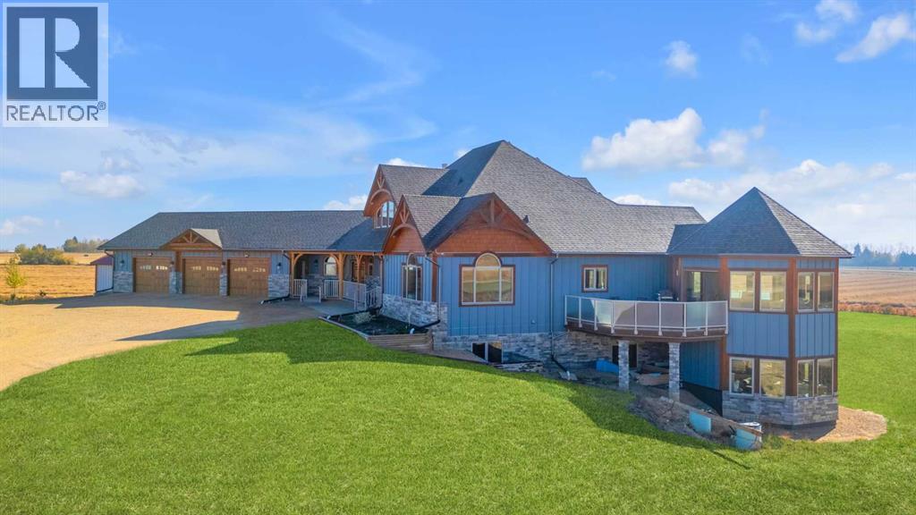 28012 Township Road 394, Rural Lacombe County