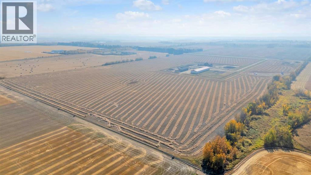 28012 Township Road 394, Rural Lacombe County