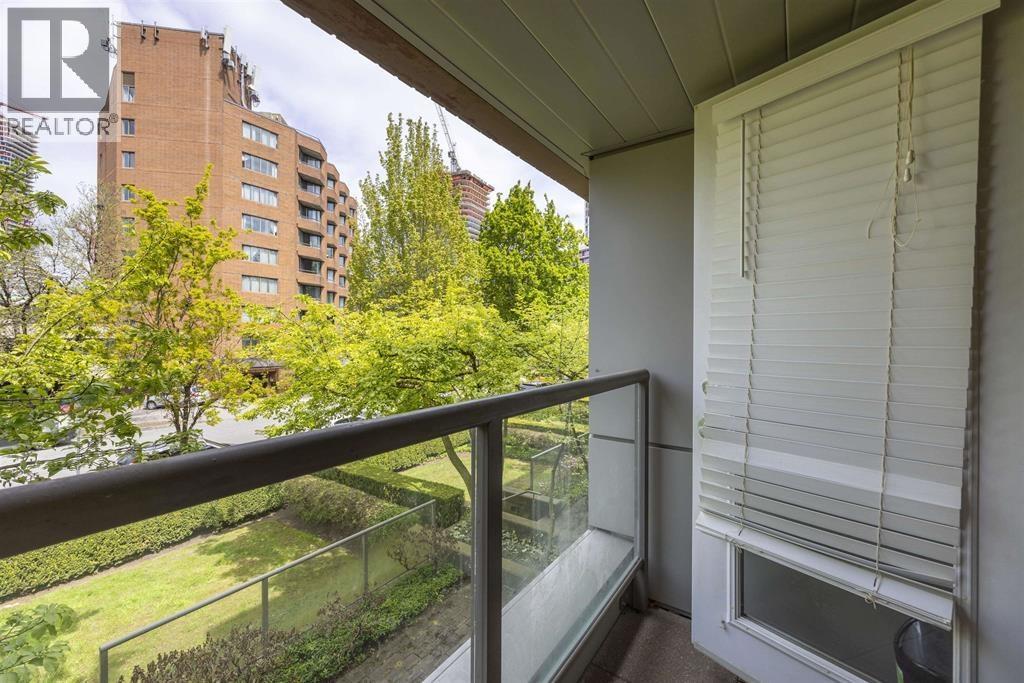 205 638 45TH AVENUE, Vancouver