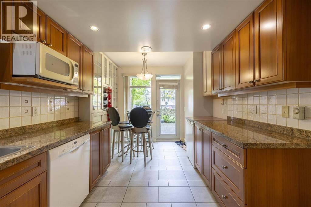 205 638 45TH AVENUE, Vancouver