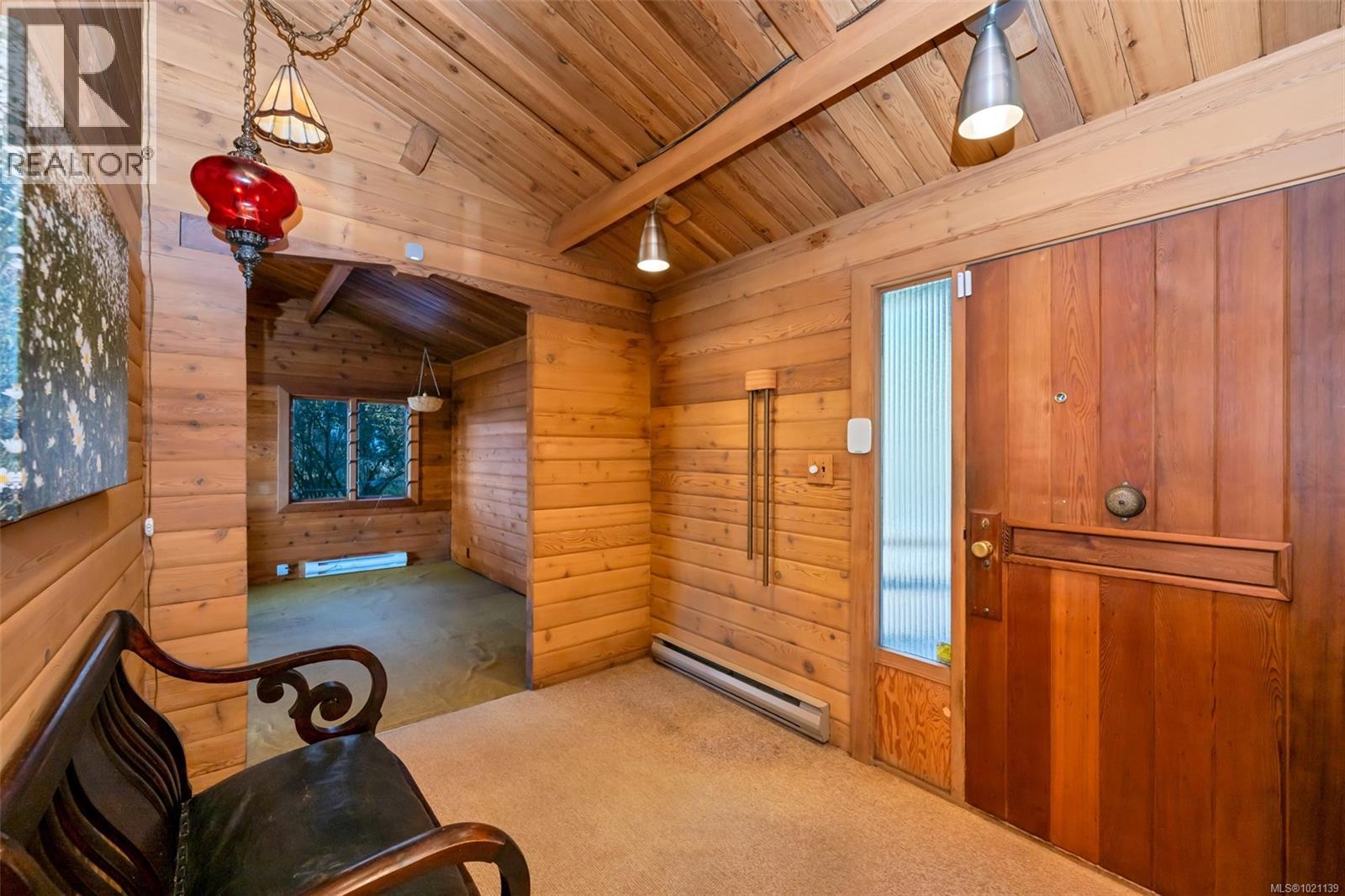 1200 Khenipsen Rd, Duncan