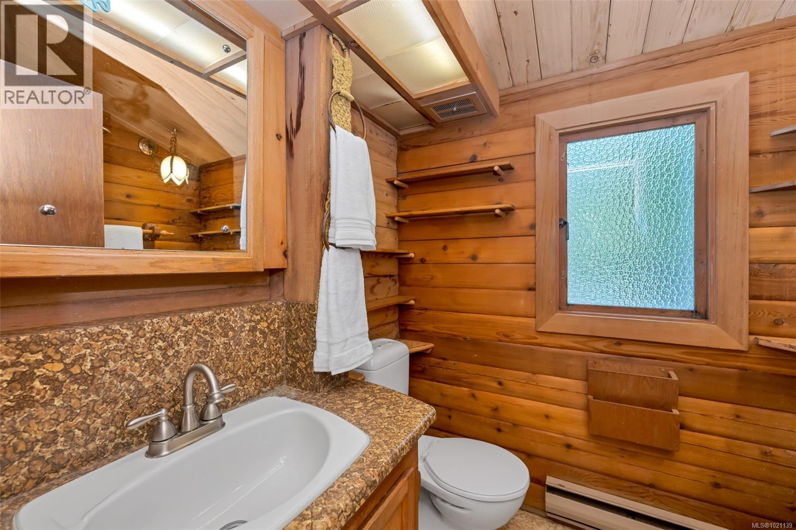 1200 Khenipsen Rd, Duncan