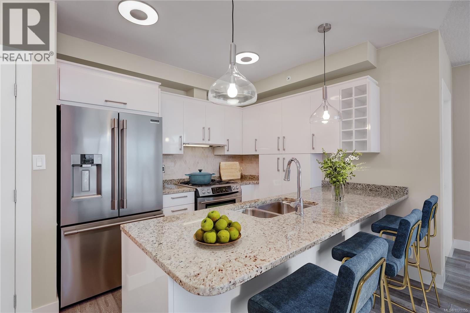 N609 737 Humboldt Street, Victoria