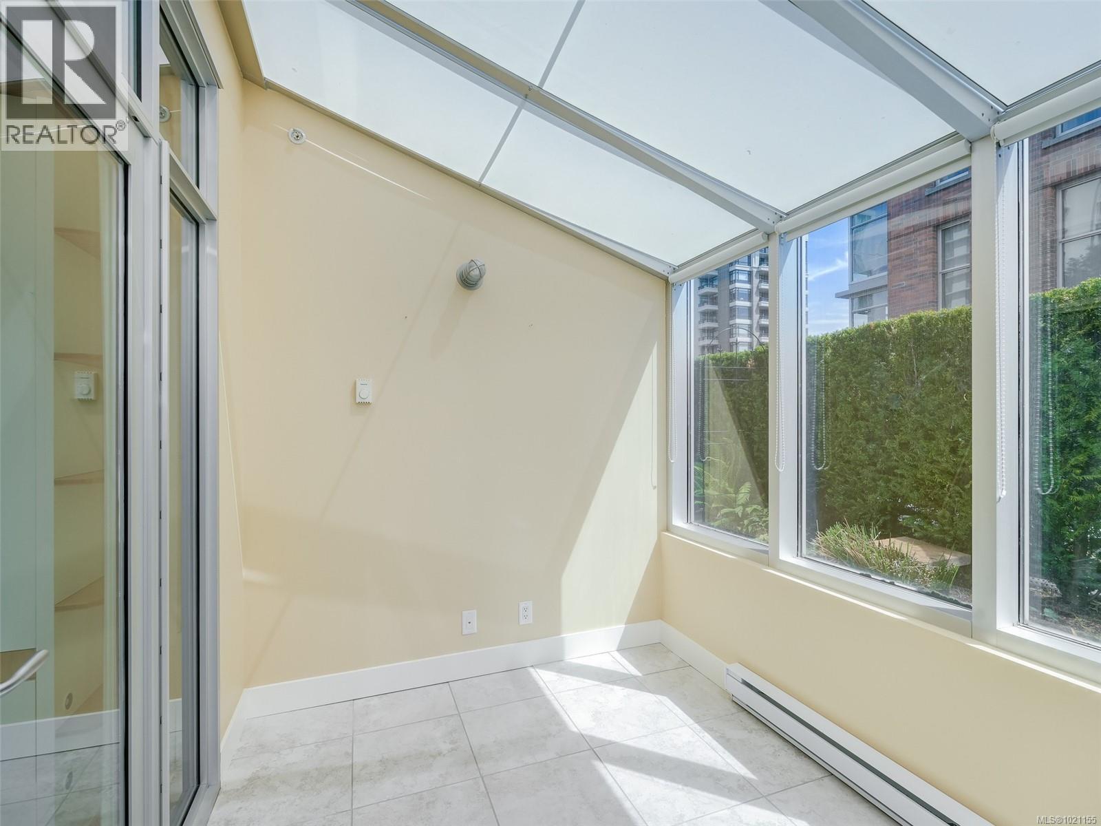 N609 737 Humboldt Street, Victoria