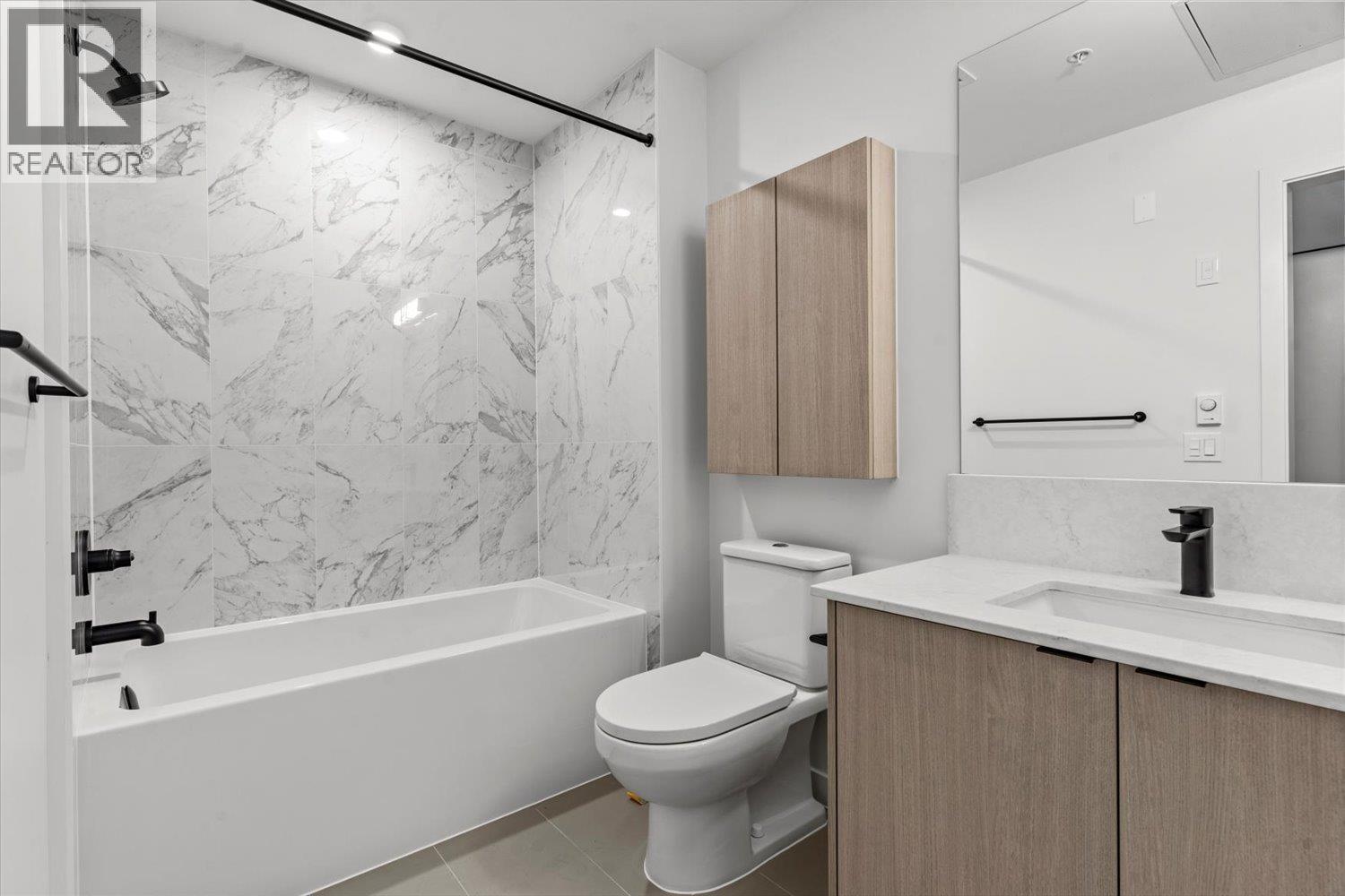 207 2277 HAWTHORNE AVENUE, Port Coquitlam