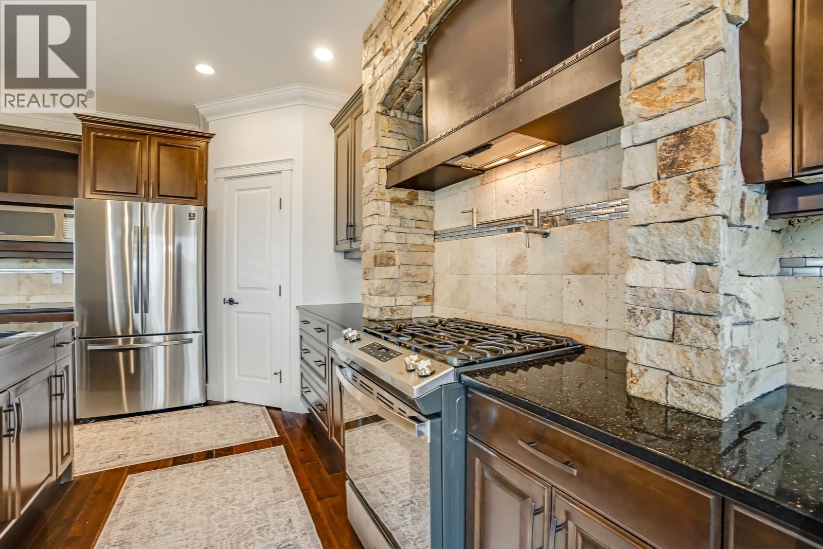  2584 Lucinde Road, West Kelowna