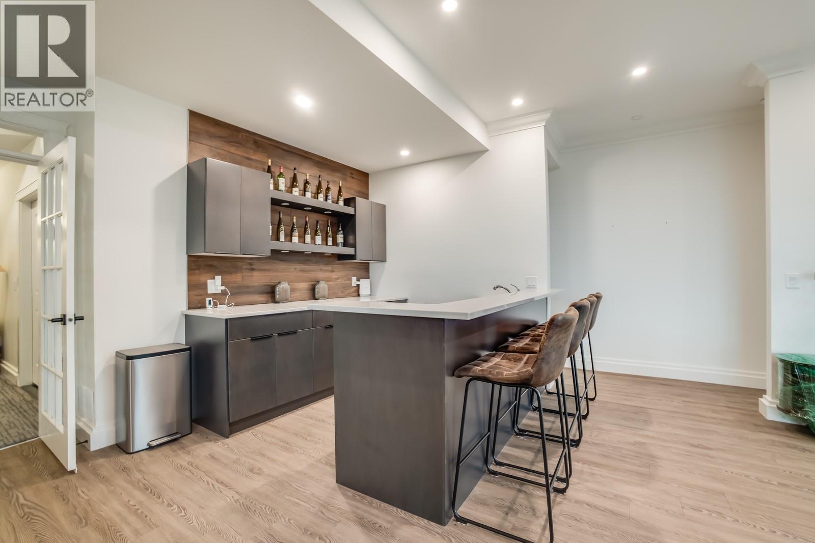  2584 Lucinde Road, West Kelowna