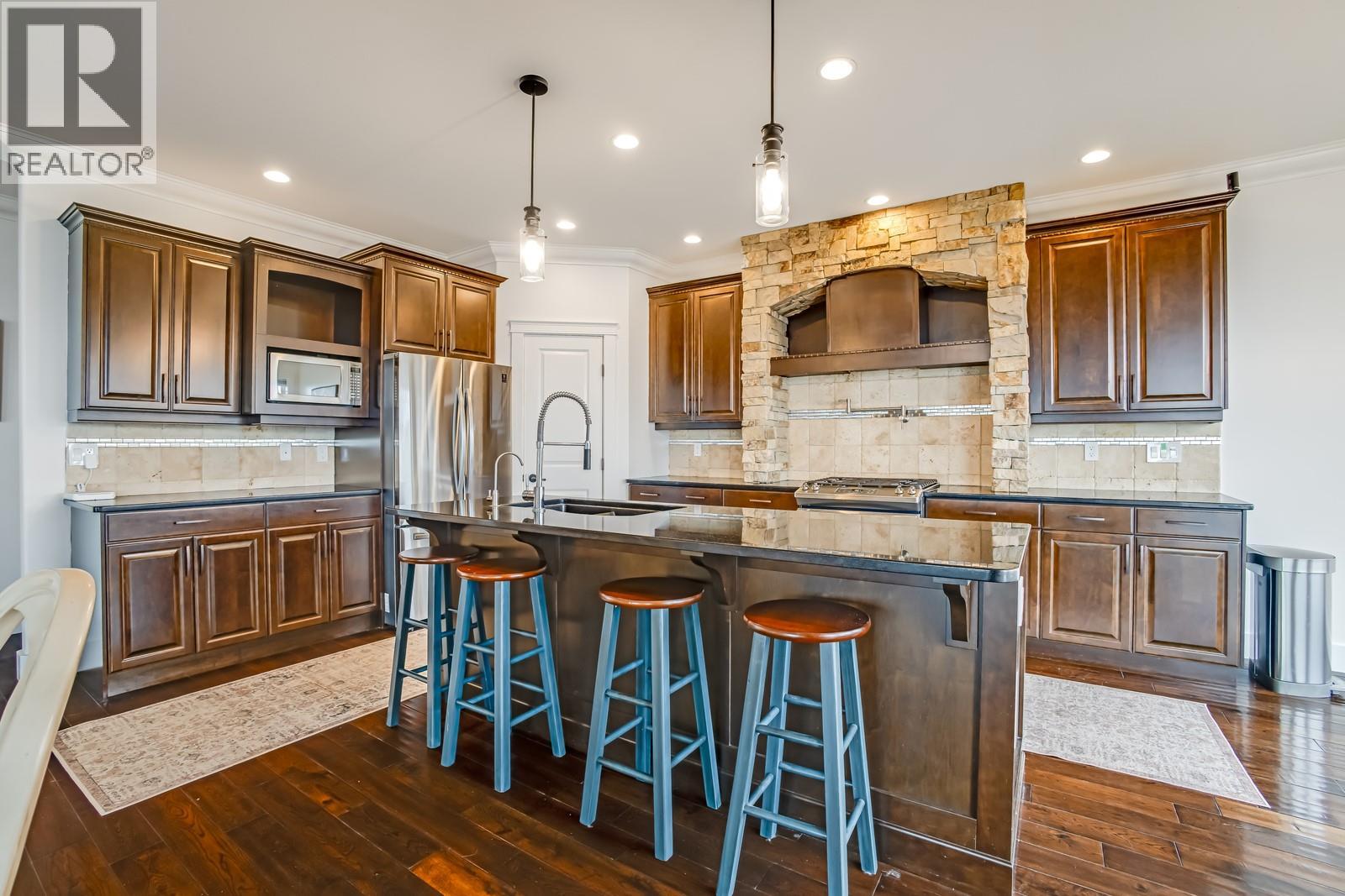  2584 Lucinde Road, West Kelowna