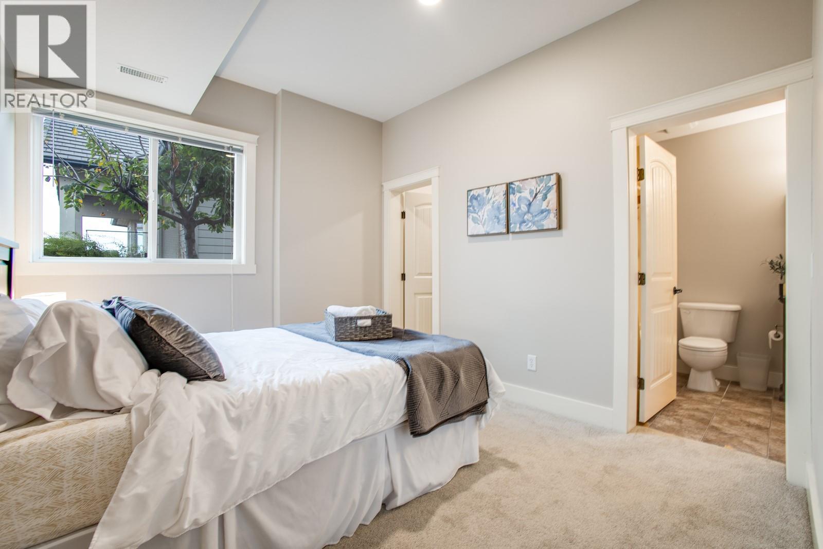  2584 Lucinde Road, West Kelowna