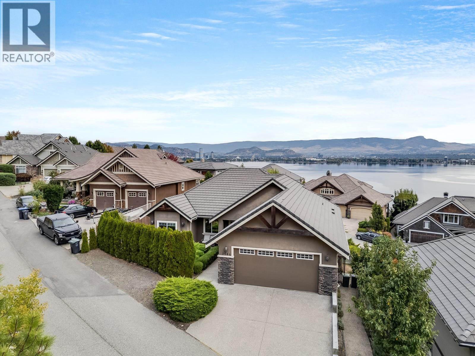  2584 Lucinde Road, West Kelowna
