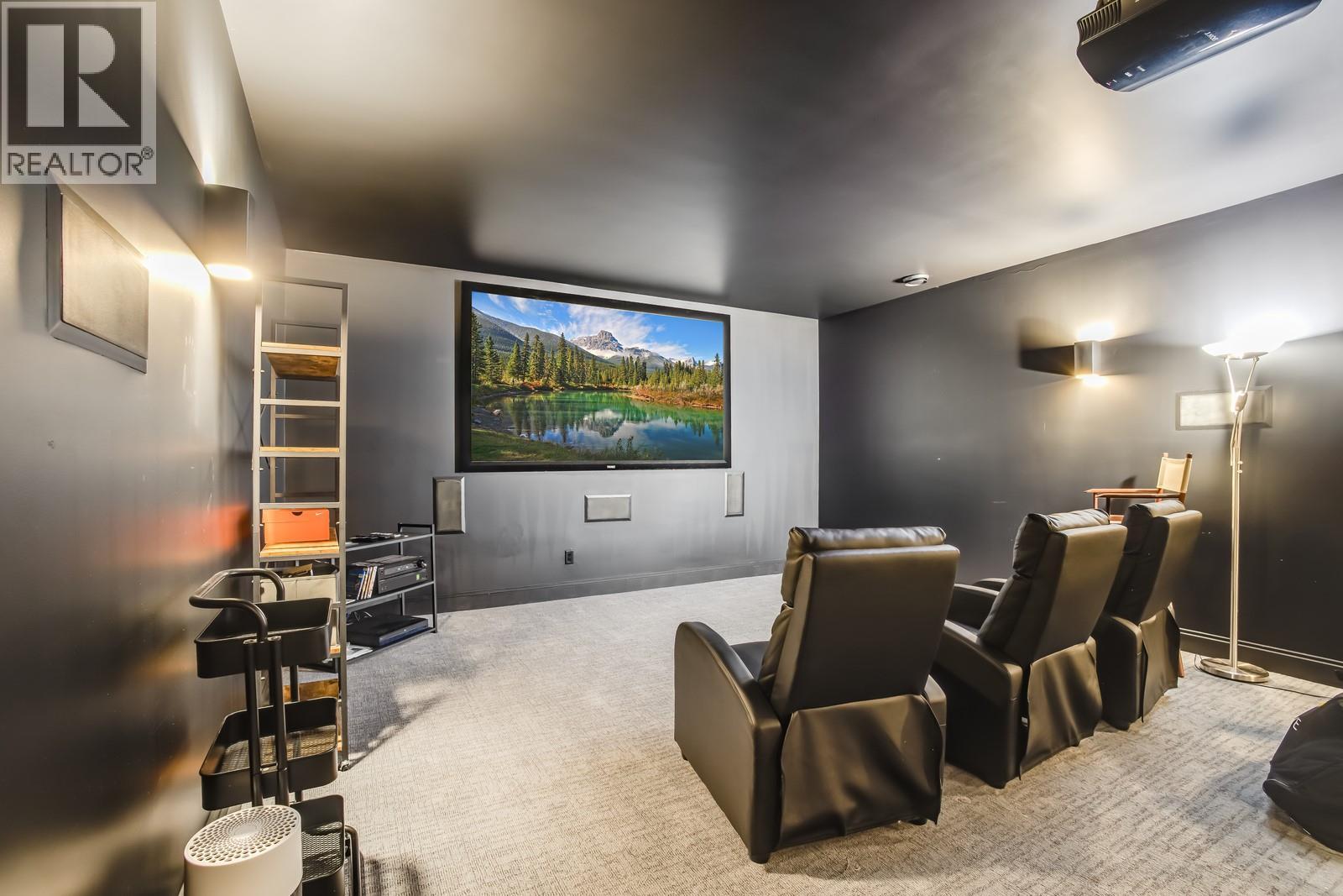  2584 Lucinde Road, West Kelowna