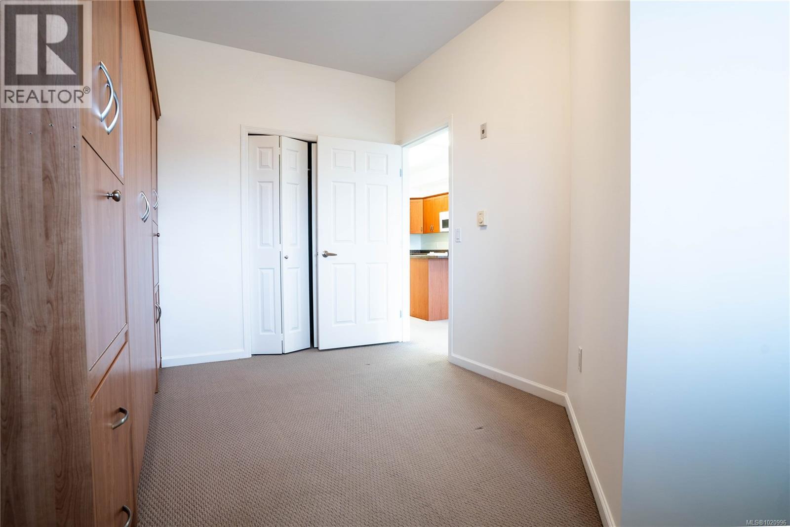 402 364 Goldstream Avenue, Colwood