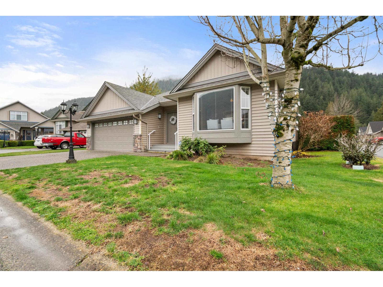 32 349 WALNUT AVENUE, Harrison Hot Springs, Harrison Hot Springs