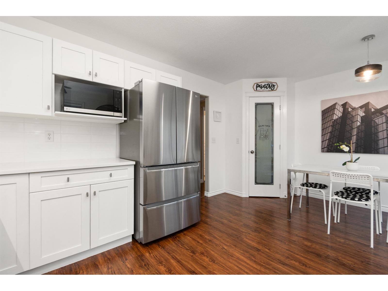 32 349 WALNUT AVENUE, Harrison Hot Springs, Harrison Hot Springs