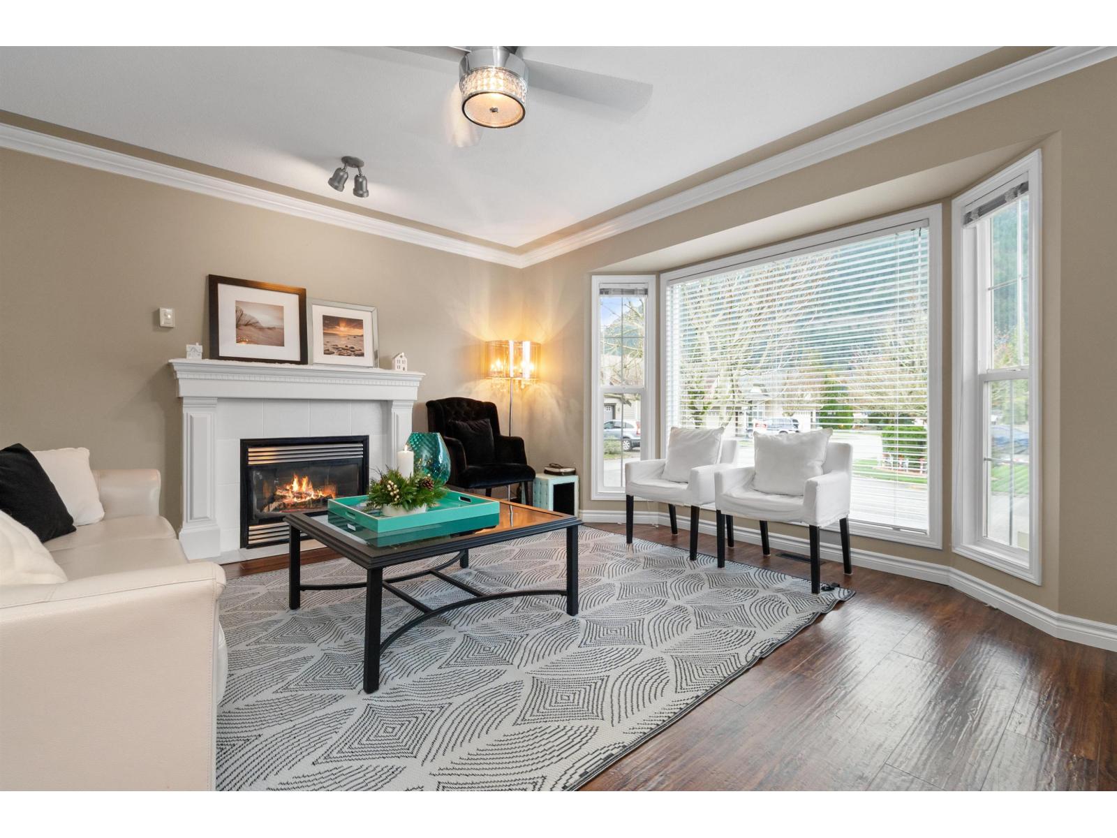 32 349 WALNUT AVENUE, Harrison Hot Springs, Harrison Hot Springs