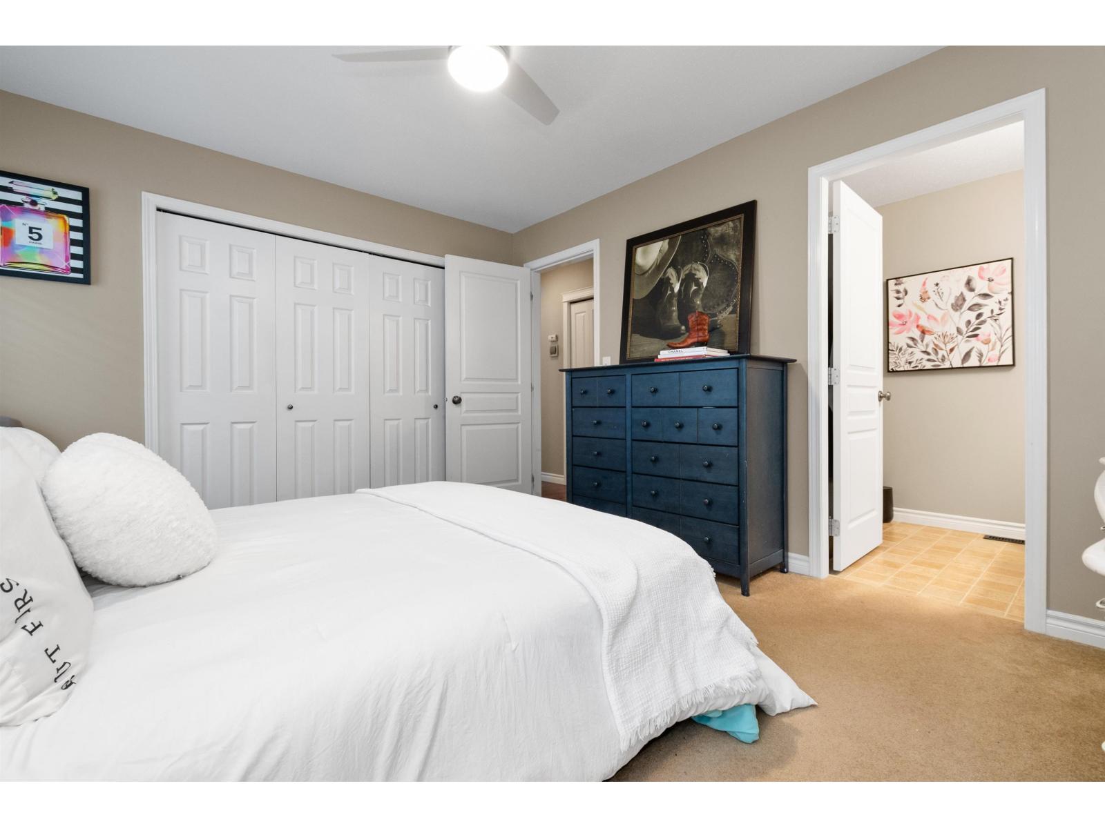 32 349 WALNUT AVENUE, Harrison Hot Springs, Harrison Hot Springs