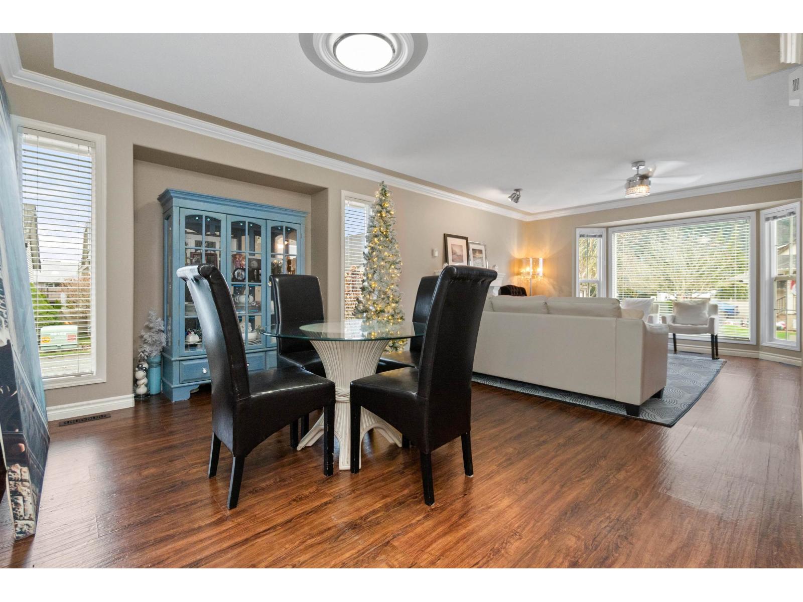 32 349 WALNUT AVENUE, Harrison Hot Springs, Harrison Hot Springs