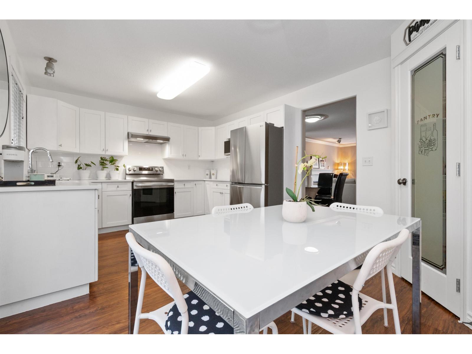 32 349 WALNUT AVENUE, Harrison Hot Springs, Harrison Hot Springs