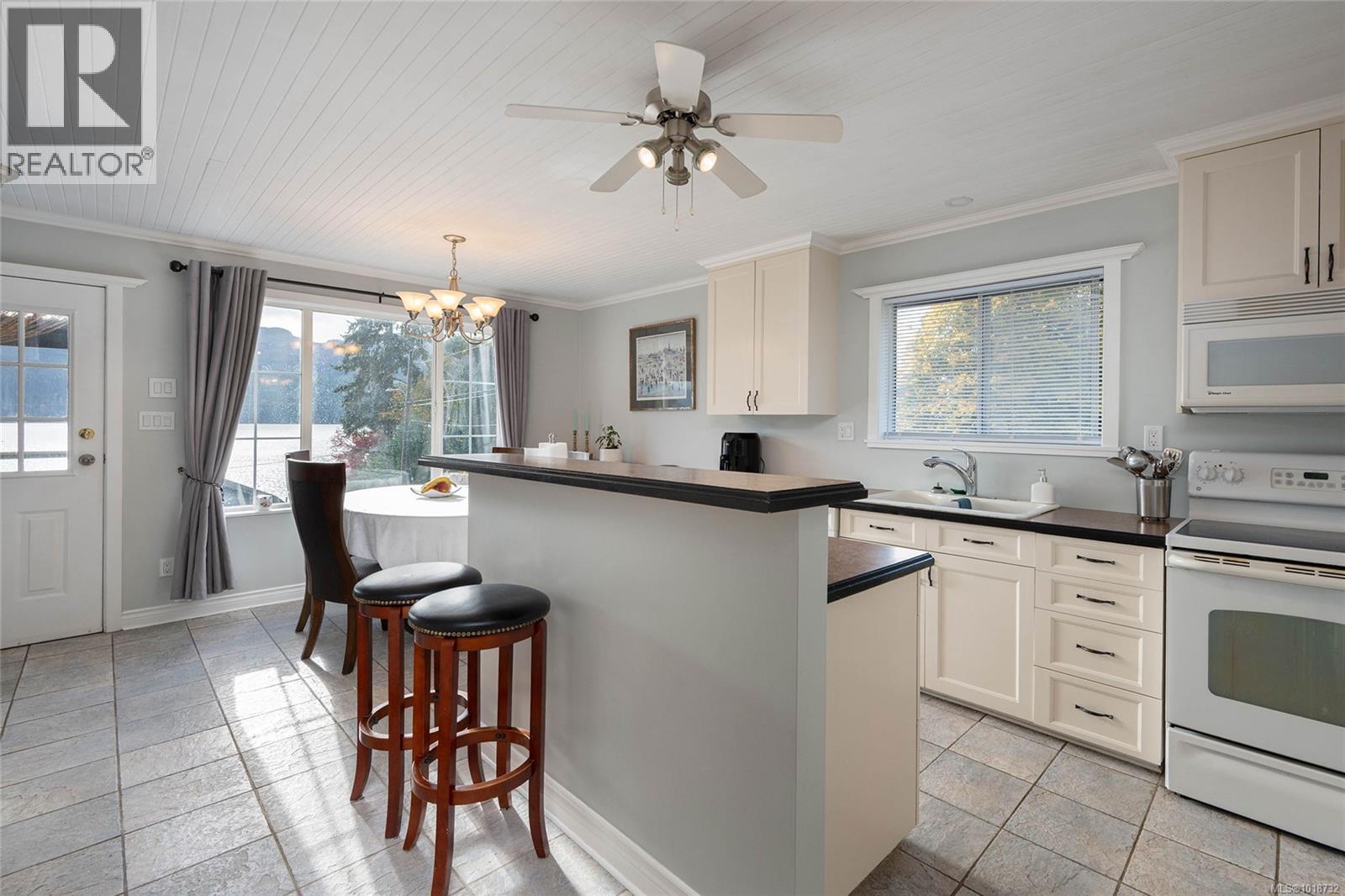 10654 Youbou Rd - 5