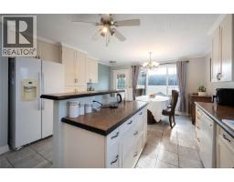 Kitchen - 10654 Youbou Rd, Youbou, BC V0R3E1 Photo 6