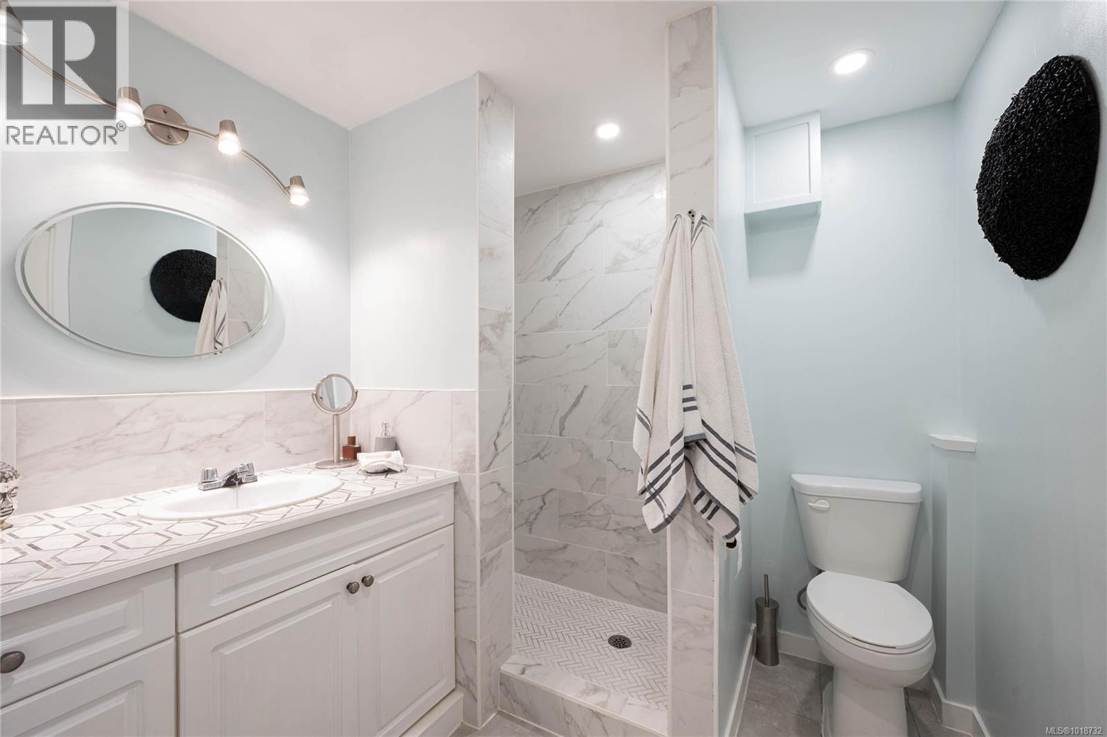 10654 Youbou Rd, Youbou