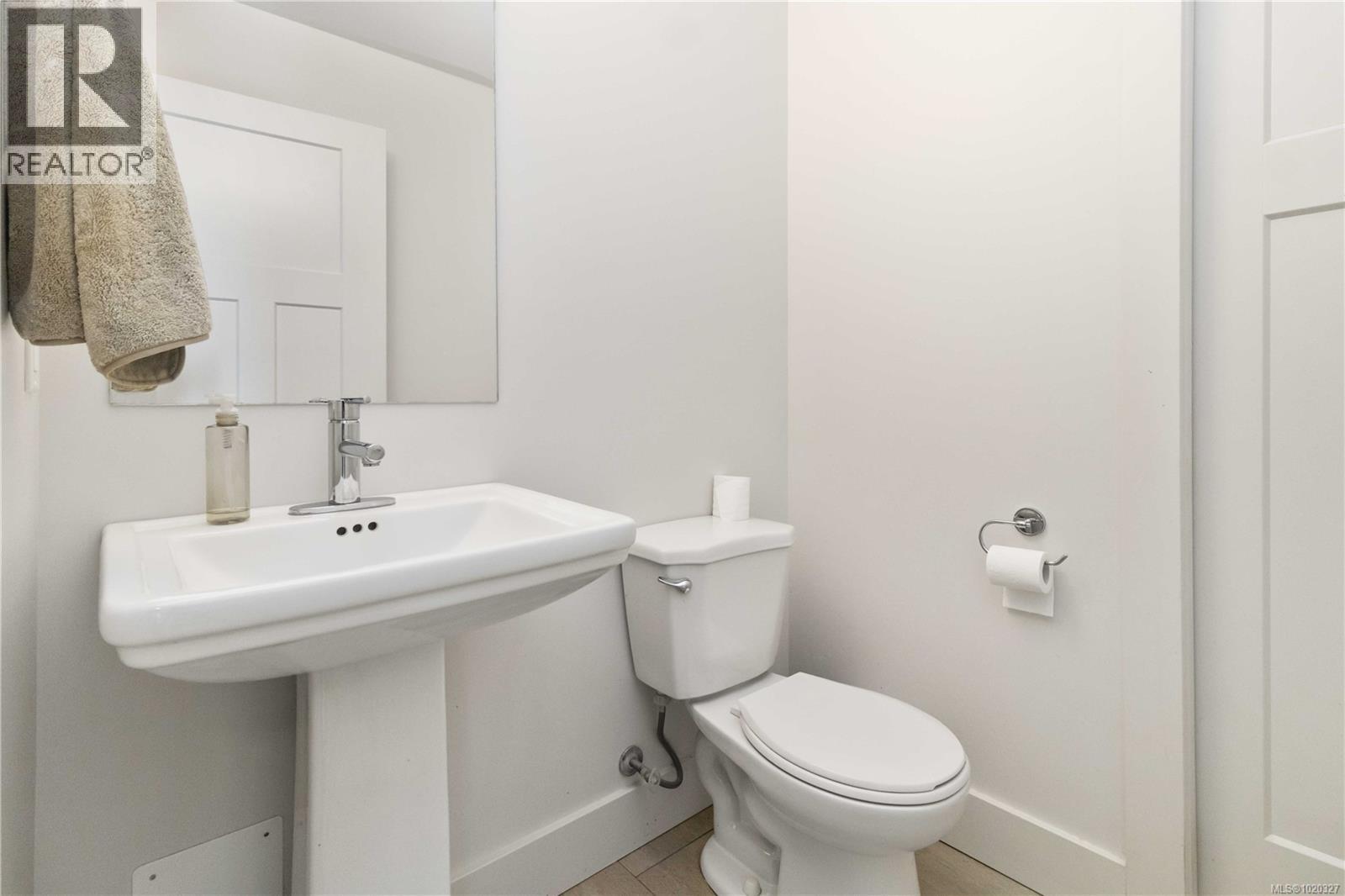 120 2117 Charters Rd, Sooke