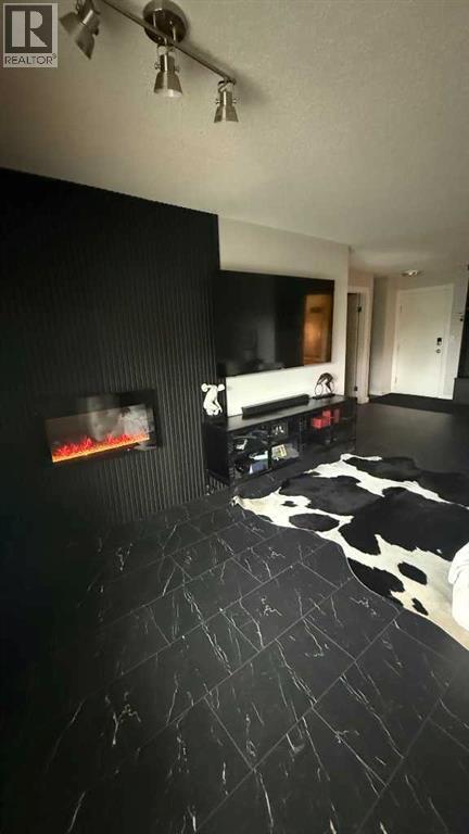 Single Family House for Sale in    Street NW Varsity Calgary 