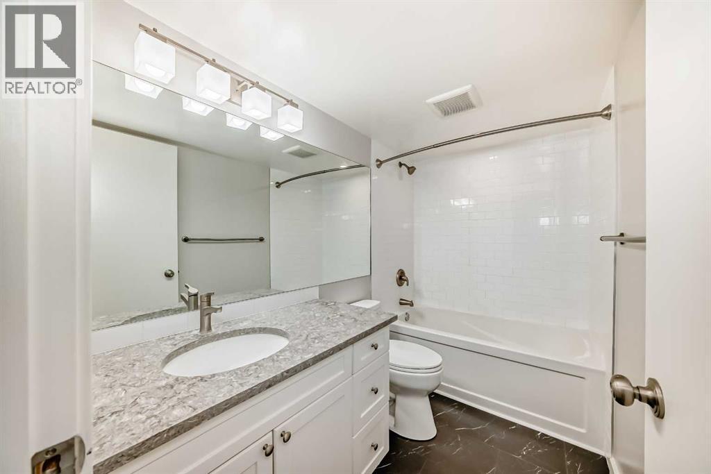 Single Family House for Sale in    Street NW Varsity Calgary 