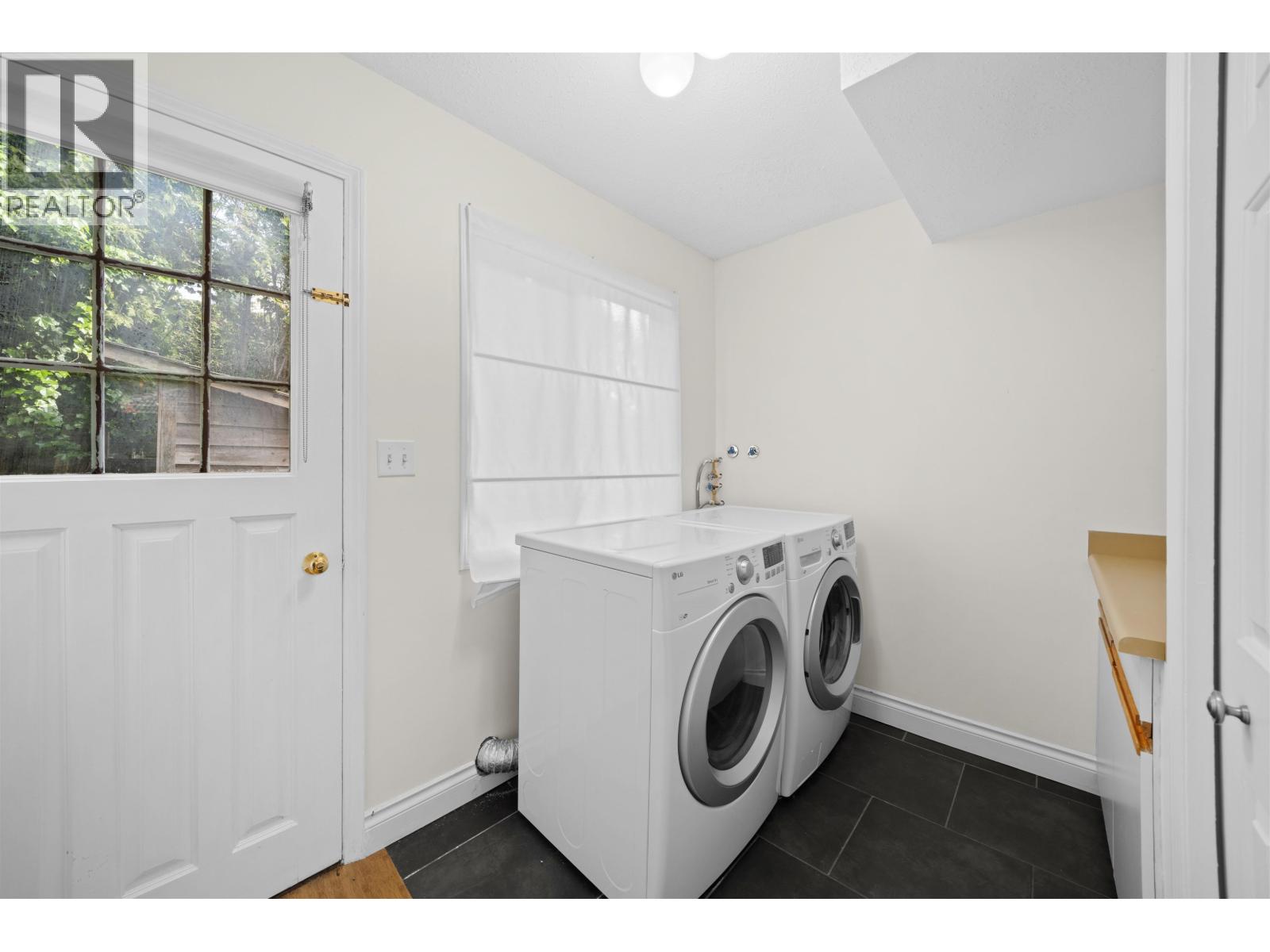 163 WOODLAND Drive, Tsawwassen