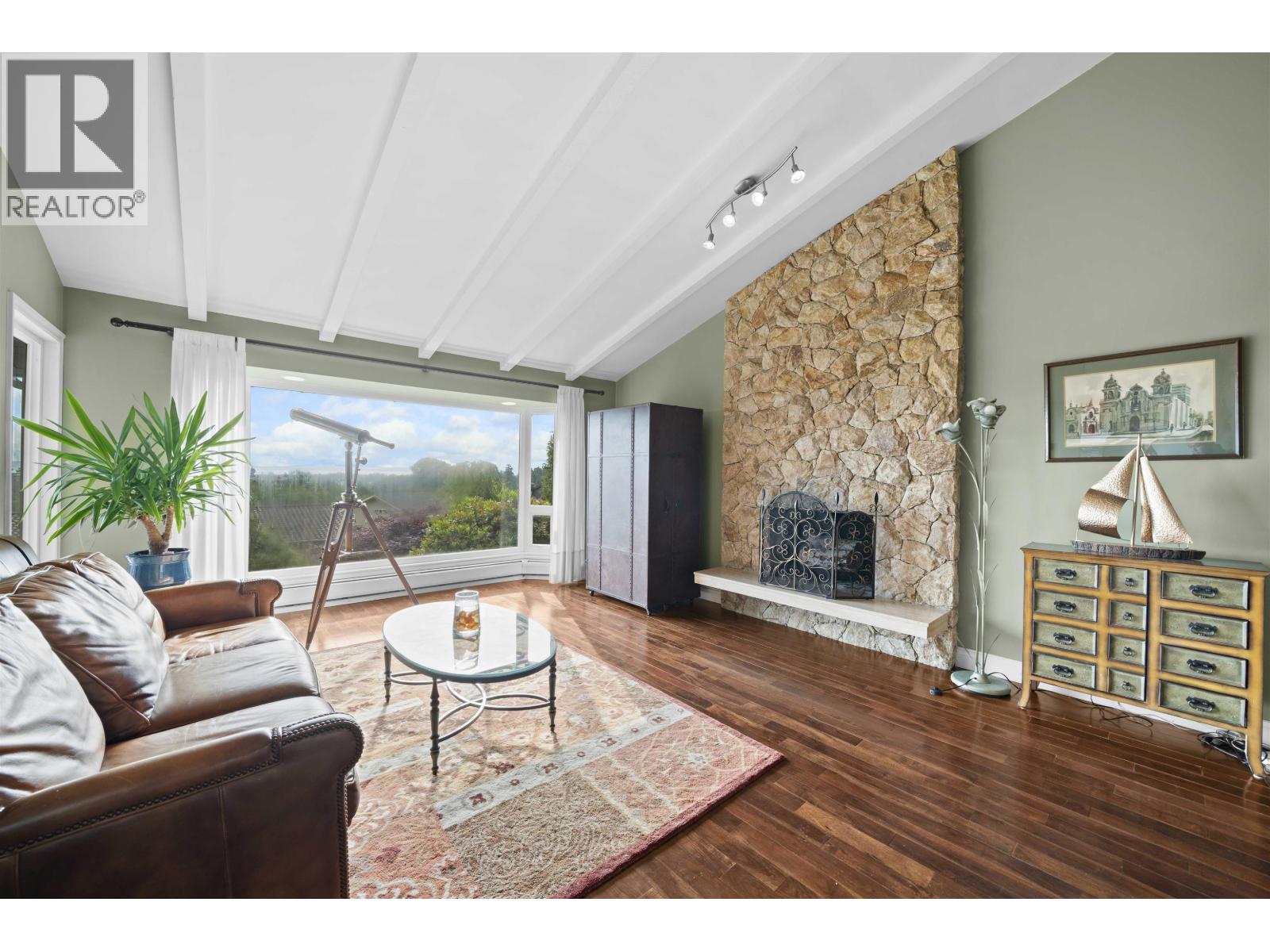 163 WOODLAND Drive, Tsawwassen