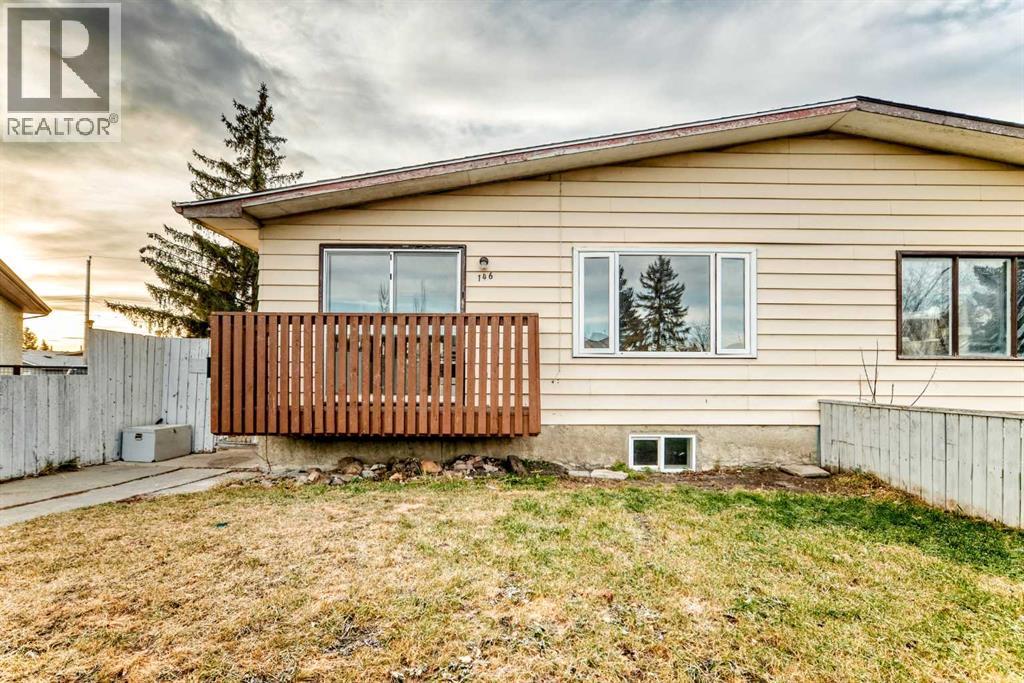 Single Family House Bi-level for Sale in  Dovertree Place SE Dover Calgary 