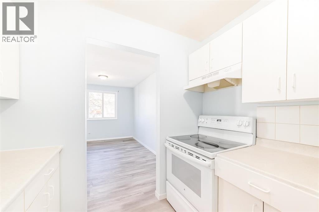 Single Family House Bi-level for Sale in  F Pinehill Road NE Pineridge Calgary 