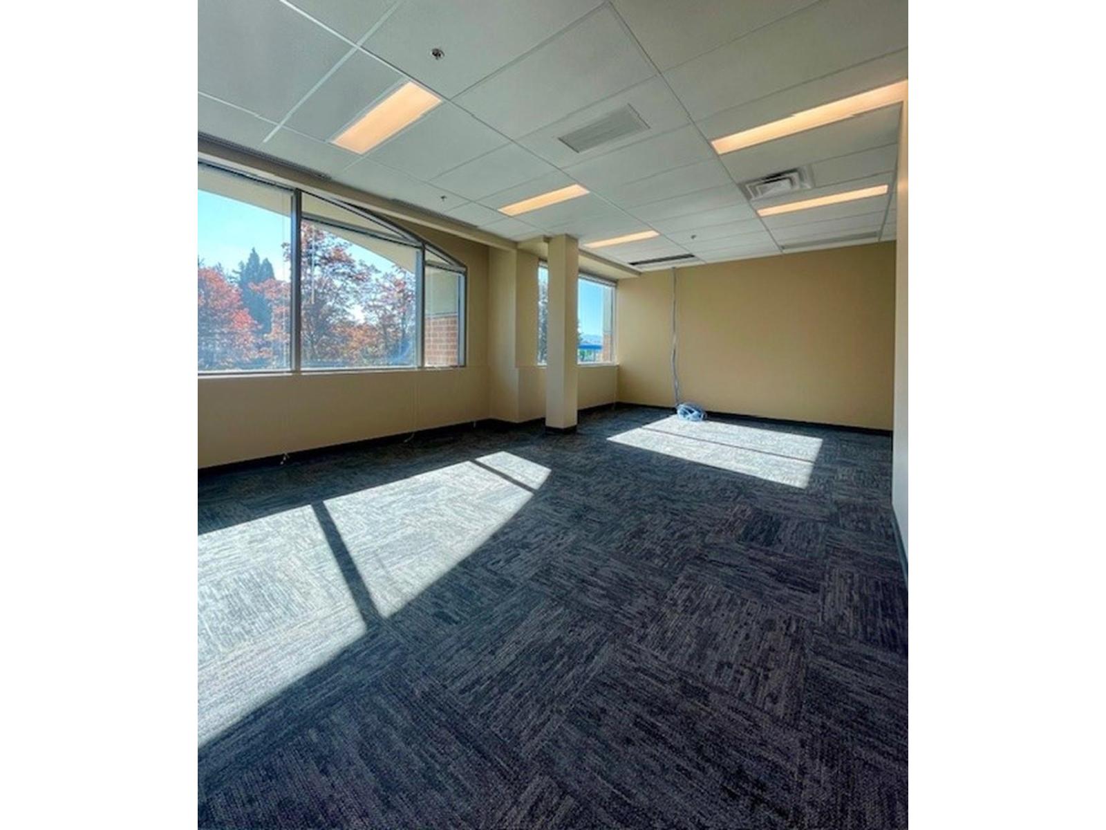 Office in Abbotsford - Image 7