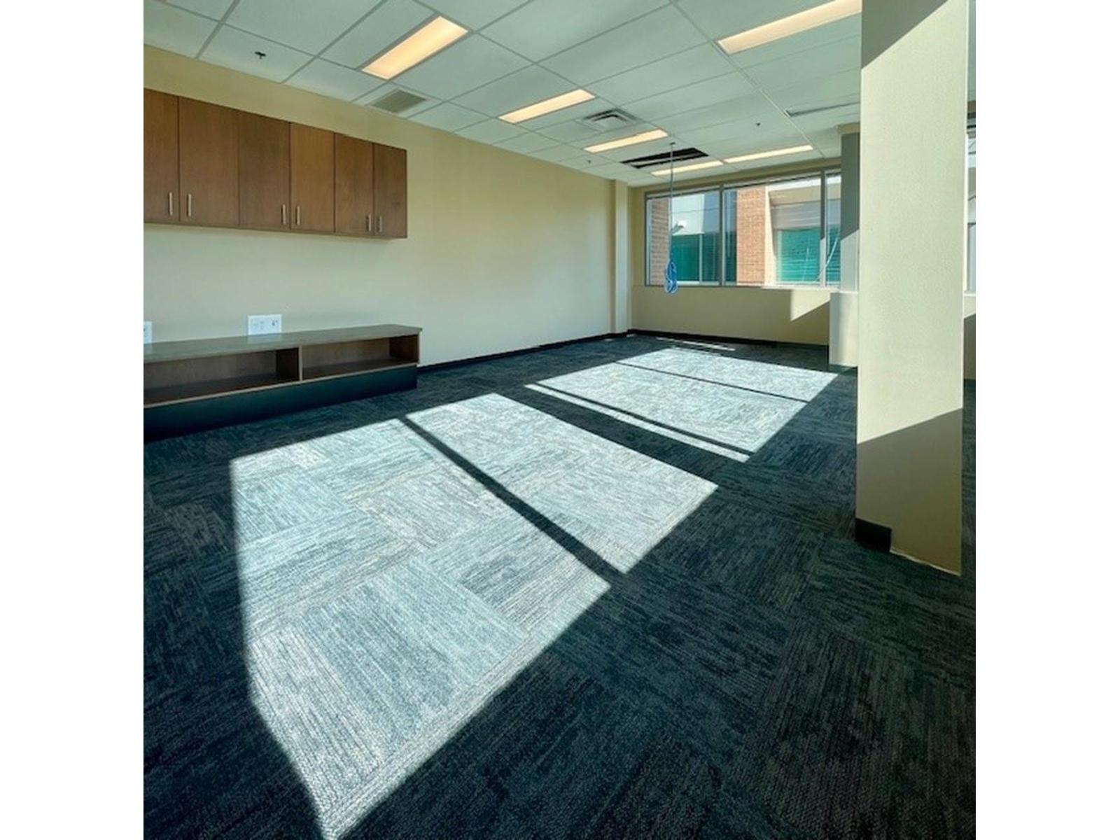 Office in Abbotsford - Image 4