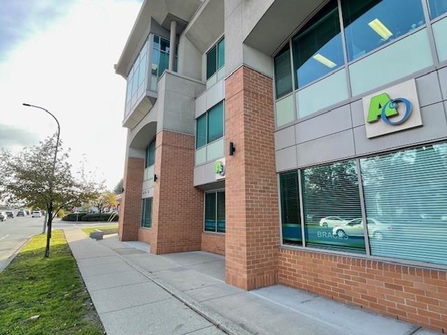 Office in Abbotsford - Image 11