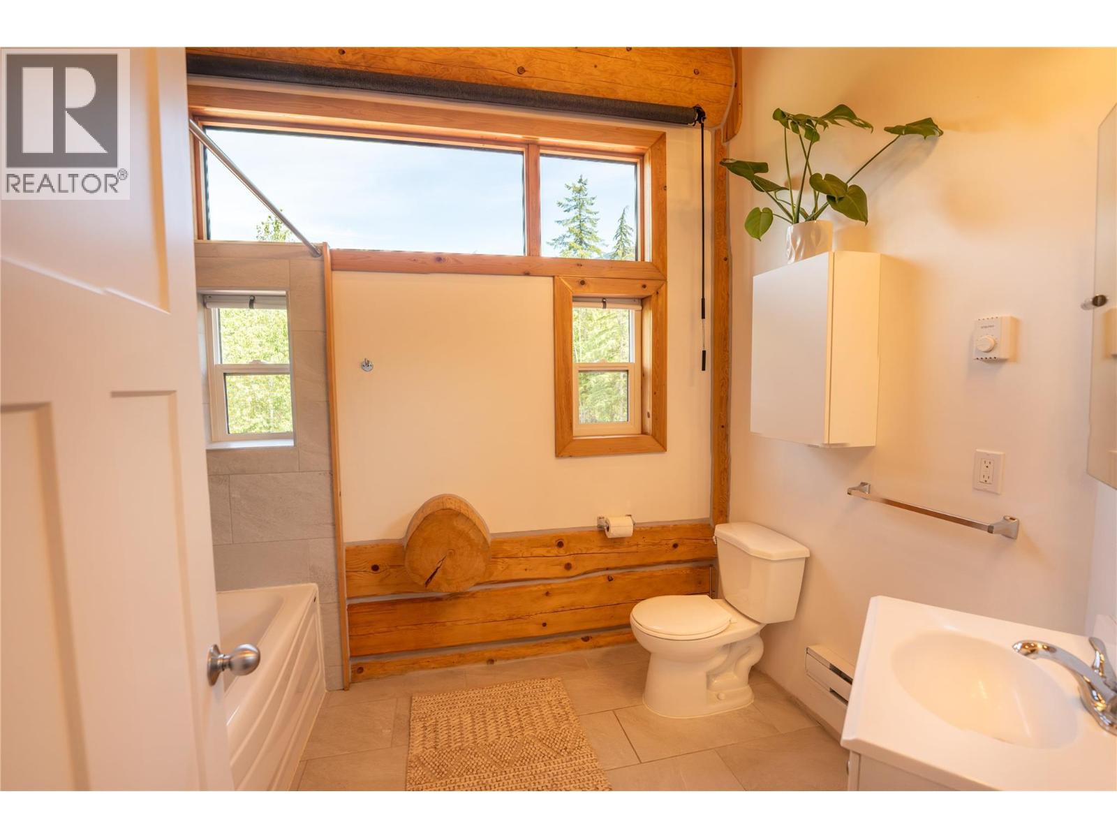 935 Hill Creek Road, Galena Bay