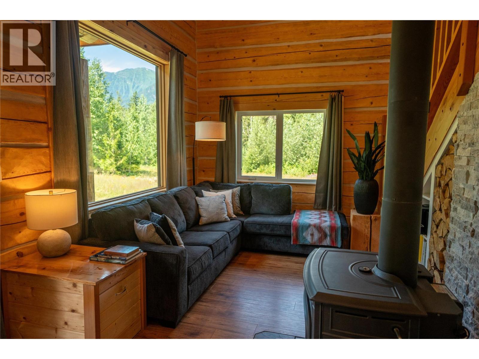 935 Hill Creek Road, Galena Bay