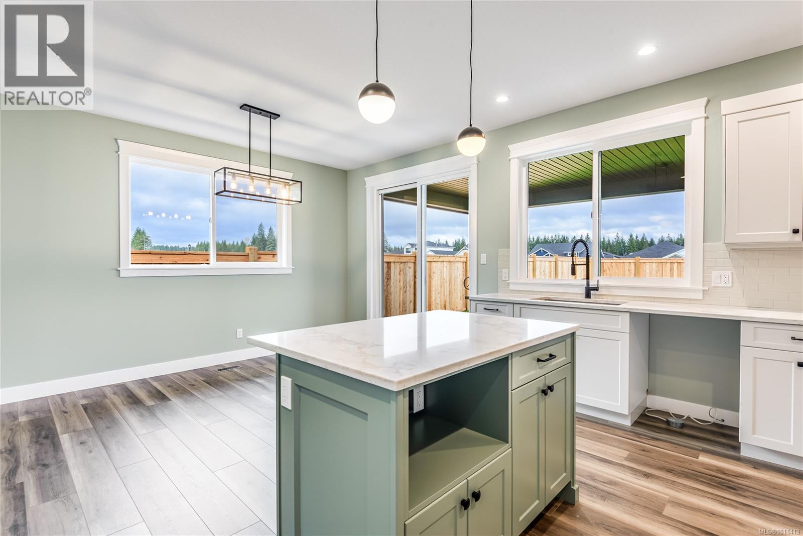 742 Salmonberry St, Campbell River