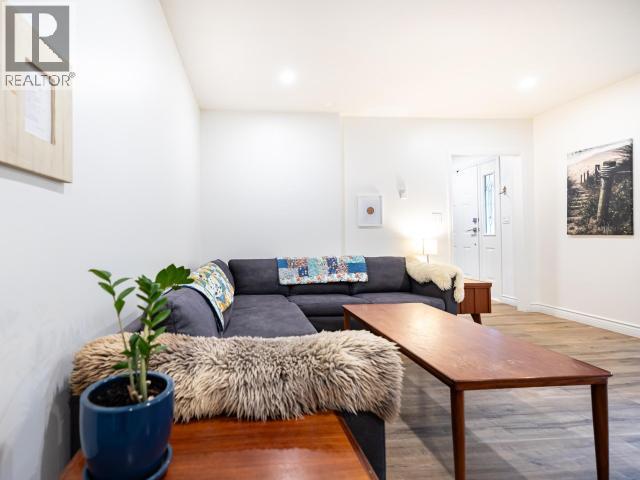 2560 MAYWOOD ROAD, Powell River