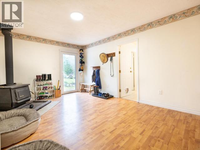 2560 MAYWOOD ROAD, Powell River