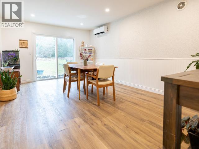 2560 MAYWOOD ROAD, Powell River